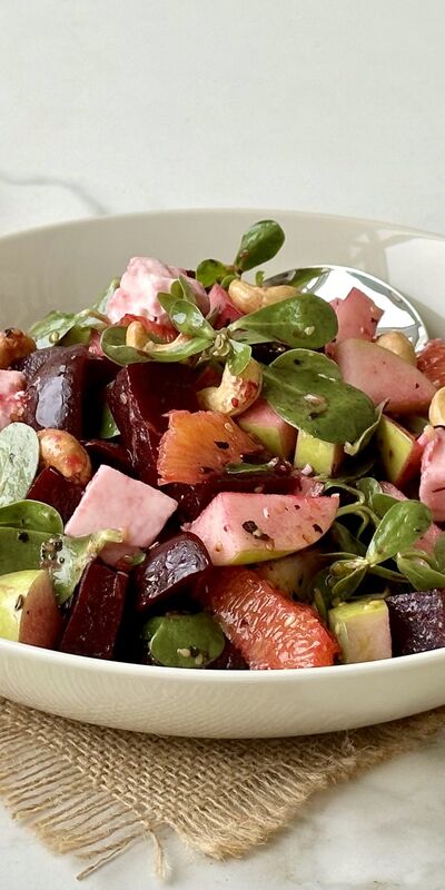 Fırınlanmış pancarlı semizotu salatası