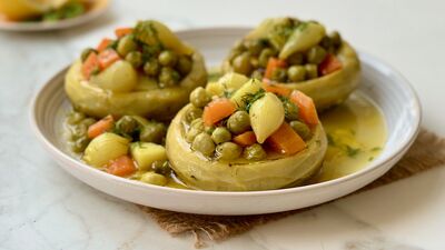 Zeytinyağlı portakallı enginar yemeği