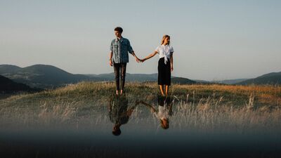 Geçmişimde böyle birinin olmasından utanıyorum