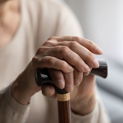 Stres etkisi: Alzheimer kadınlarda daha sık görülüyor