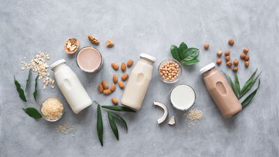 Yulaf sütü mü, badem sütü mü?