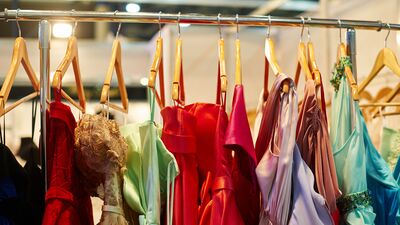 2023 Mezuniyet elbiselerinde dikkat çeken 5 detay