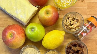 Baklava yufkasıyla elmalı strudel
