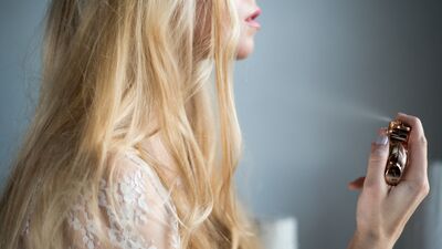 Parfümü saçınıza da sıkıyorsanız...