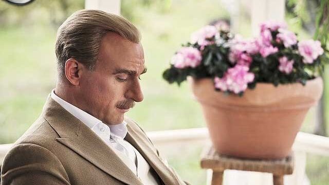 Atatürk&#039;ü canlandıran ünlüler