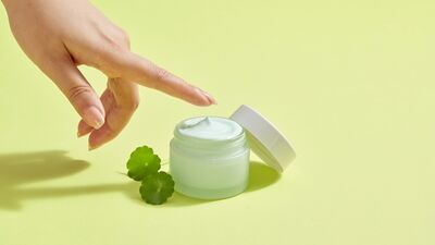 Asya cilt bakım rutininin üyesi: Cica krem