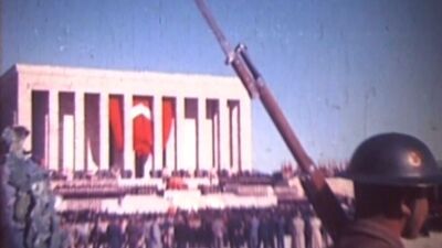 Atatürk'ün naaşının Anıtkabir'e naklinin renkli görüntüleri ortaya çıktı