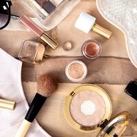 Makyajınızın uzun süre sabit kalması için...