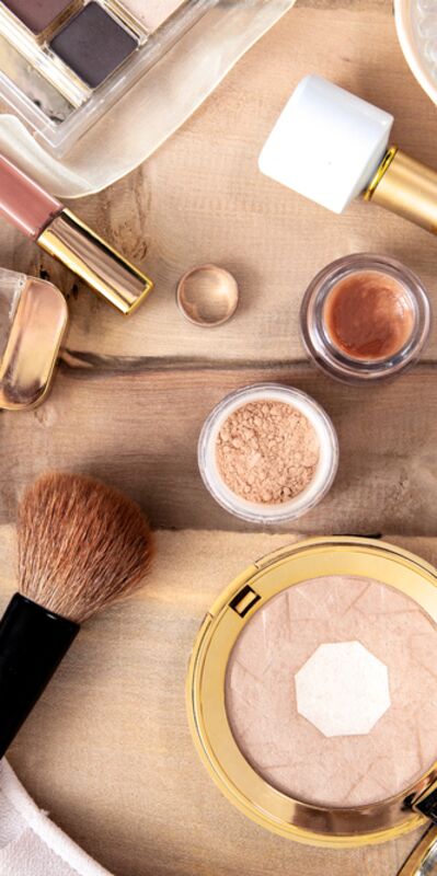 Makyajınızın uzun süre sabit kalması için...