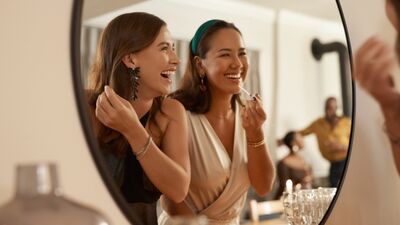 Gündüz makyajını geceye taşımanın yolları