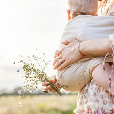 Ezgi Ece Aşkıngil: “Bebeği taşımak en güzel destek”