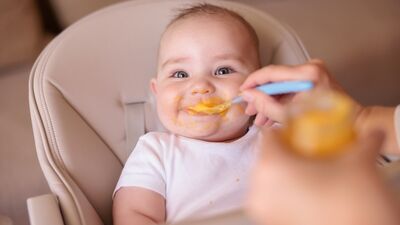 4 - 7 aylık bebekler için katı gıda rehberi