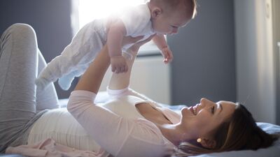 Bebeğinizin güçlenmesine yardımcı olacak 4 egzersiz