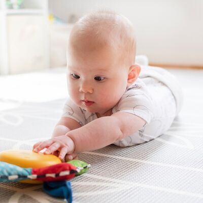6-12 aylık bebeklere özel oyuncaklar