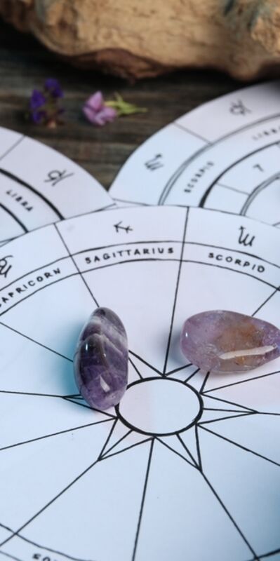 Doğum haritamızda Chiron: Yaran ve şifan nerede saklı?