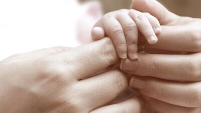 Kendini iyileştiren her insan çocuklarının çocuklarını dahi iyileştirmiş olur