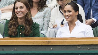 Kraliyet kadınlarının gardırobunda bulunan klasik parçalar