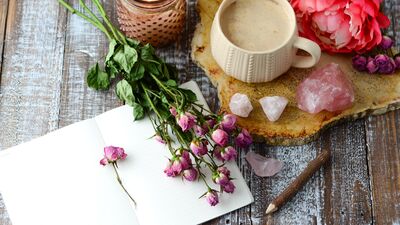 Doğum haritamızda dişil astreoidler