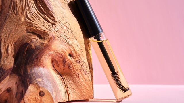 Kirpik serumu göze zarar verir mi?