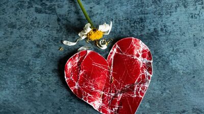 Love bombing'in 10 işareti