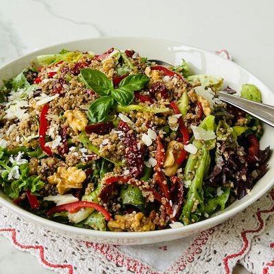 Kuru domatesli balzamikli kinoa salatası 