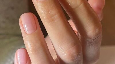 "Boring manicure" trendi ile nail artlara elveda