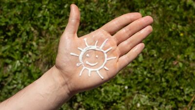 Çocuk ve yetişkin güneş kremi arasındaki fark nedir?