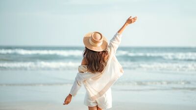 Serin yaz akşamlarına özel kombin önerileri