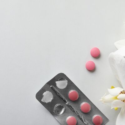 Menopoz döneminde kullanılan hormon ilaçları güvenli mi?