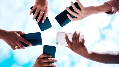 Çağımızın hastalığı: İletişim(siz)lik