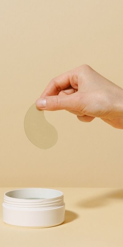 Canlı bir bakış için: Göz altı maskesi