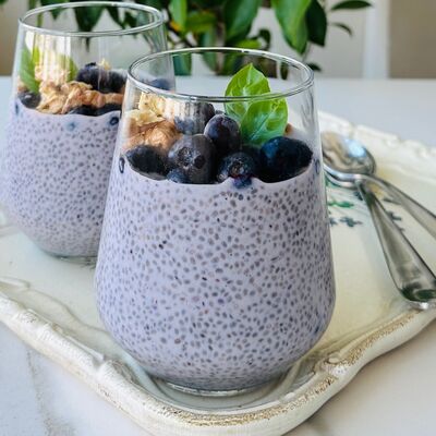 Yaban mersinli chialı puding
