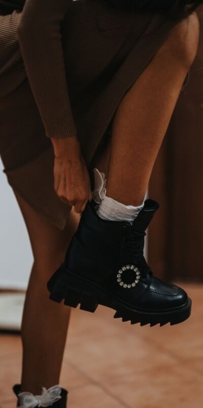Şıklığın ince detayları: Bot ve çorap