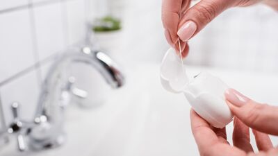 Haftada bir diş ipi kullanın çünkü...