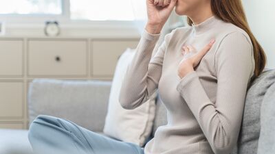  Hasta değilim peki neden hala öksürüyorum?