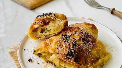 Patatesli reyhanlı rulo börek 