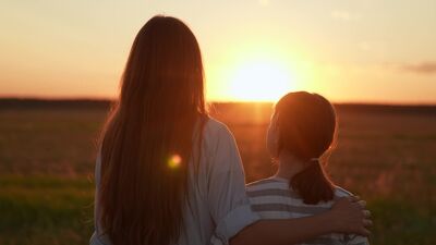 İçe dönük ebeveynlerin yalnız kalma ihtiyacı