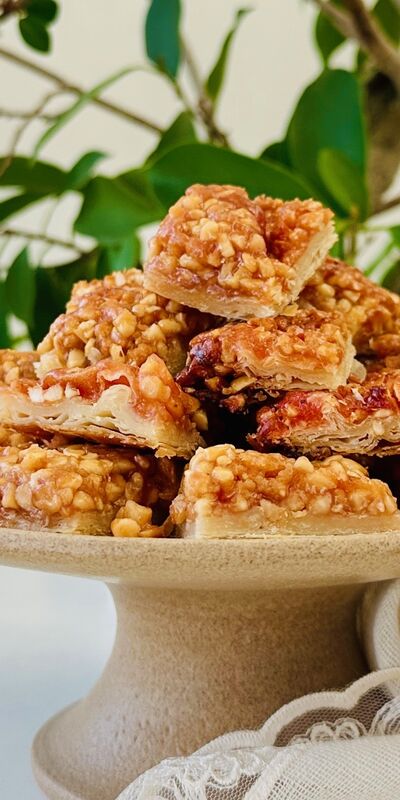 Ayva marmelatlı kuruyemişli milföy tart 