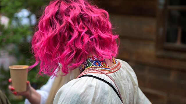 Size en uygun saç rengini bulun