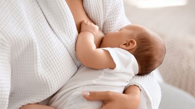 Bebeğin ne kadar emdiğini gösteren cihaz geliştirildi