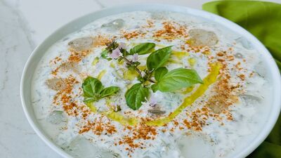 Kinoalı mercimekli soğuk çorba  