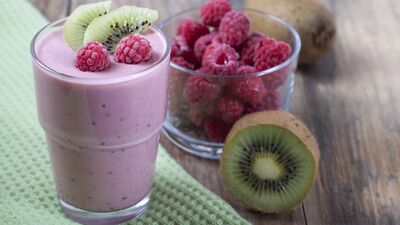 Elmadan daha fazla lif içeren 9 meyve