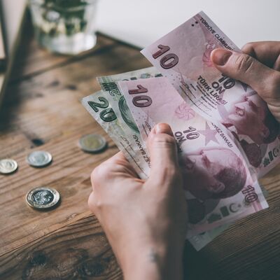 Annelik aylık kazancı etkiliyor