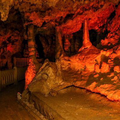 Türkiye&#039;nin ilk turistik mağarası: İnsuyu