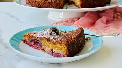 Mürdüm erikli sonbahar keki