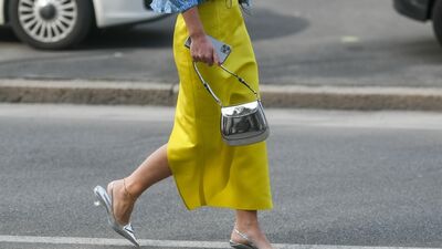 Feminen bir parça: Saten etek