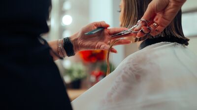 Saçınızı ne sıklıkla kestirmelisiniz?