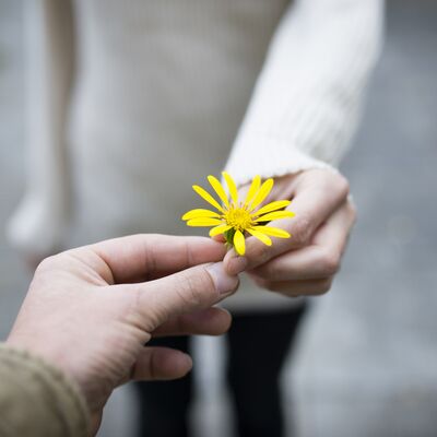 1 dakikada ilişkinizi nasıl iyileştirirsiniz?