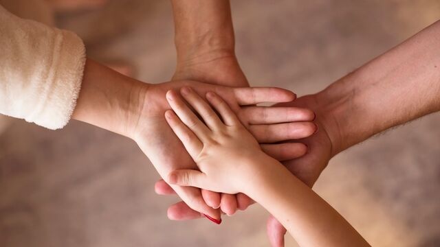 Z kuşağı ebeveynlerinin geride bıraktığı ebeveynlik trendi