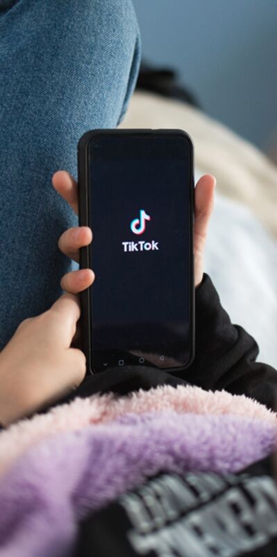 Danimarka’da 15 yaş altı çocuklara sosyal medya yasağı